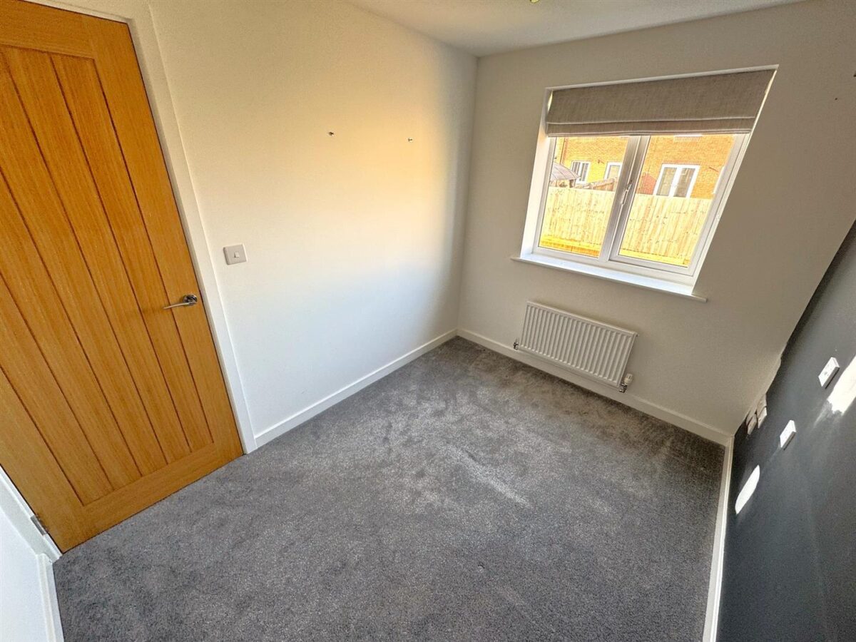 Kennard close, Corby