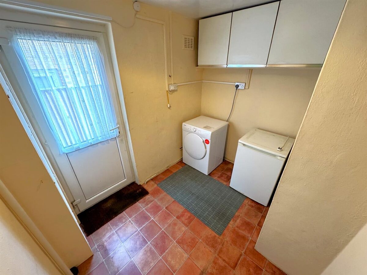 Caythorpe Square, Corby