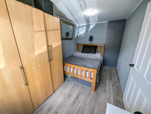 Powys Close, Corby