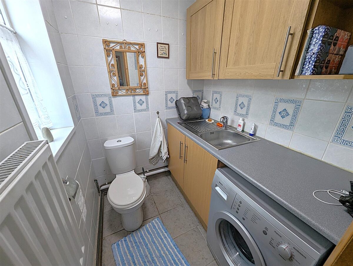 Springfield Grove, Corby