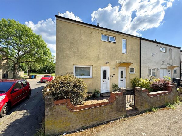 Kensington Walk, Corby