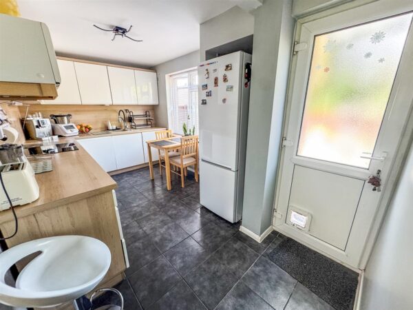 Blake Road, Corby