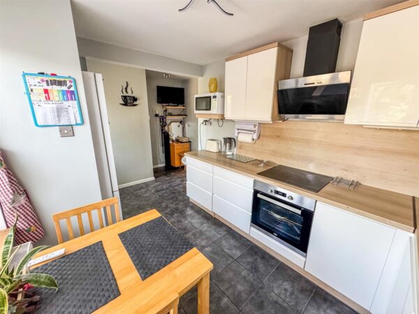 Blake Road, Corby