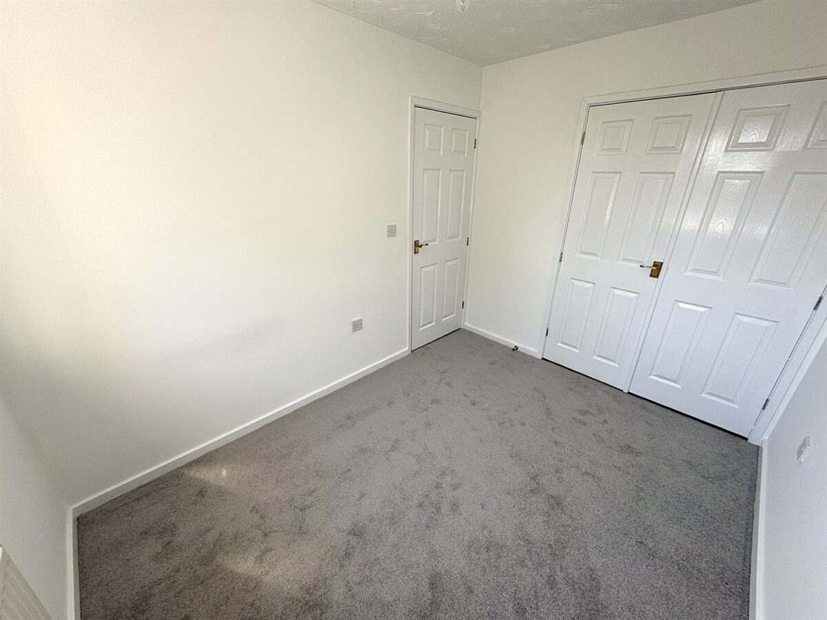 Lowry Close, Corby