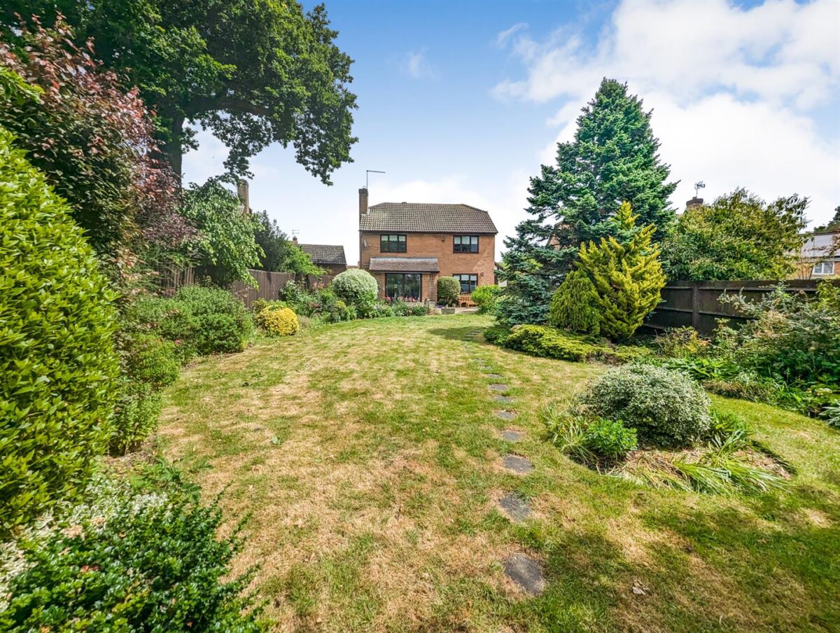 Briery Close, Great Oakley, Corby