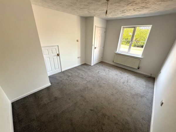 Lowry Close, Corby