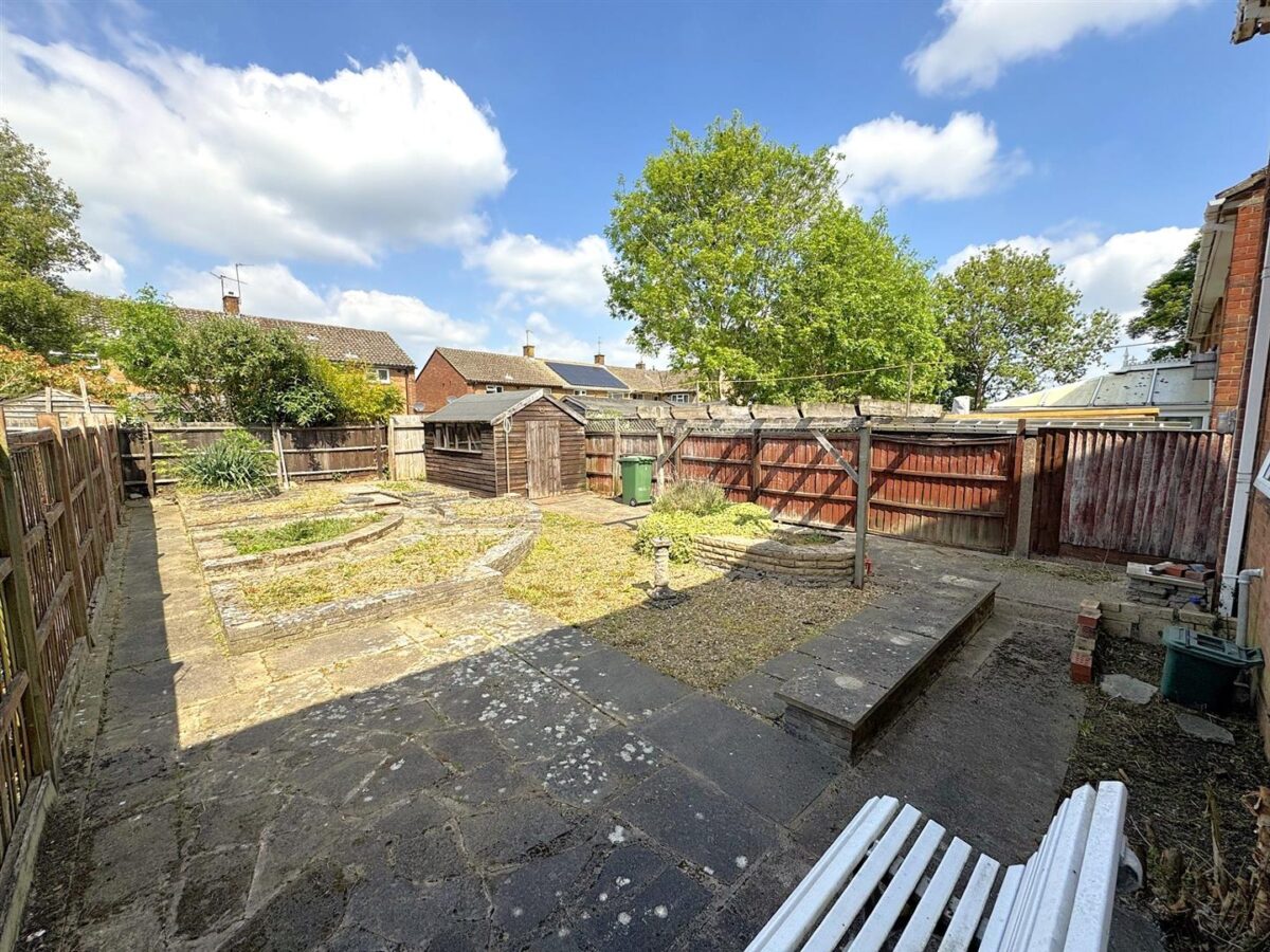 Caythorpe Square, Corby