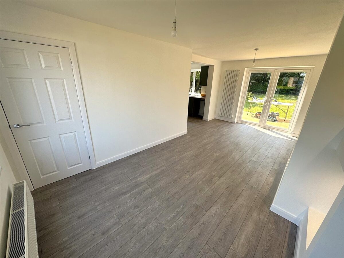 Clovelly Court, Corby