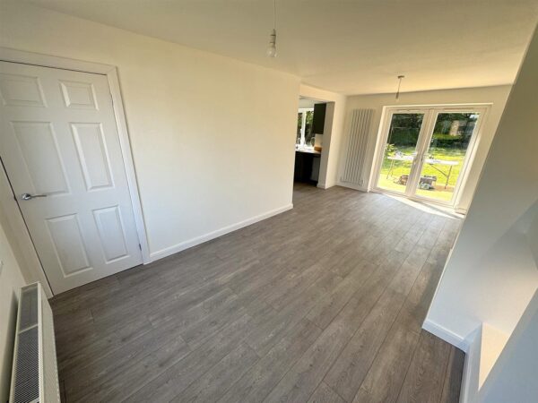 Clovelly Court, Corby