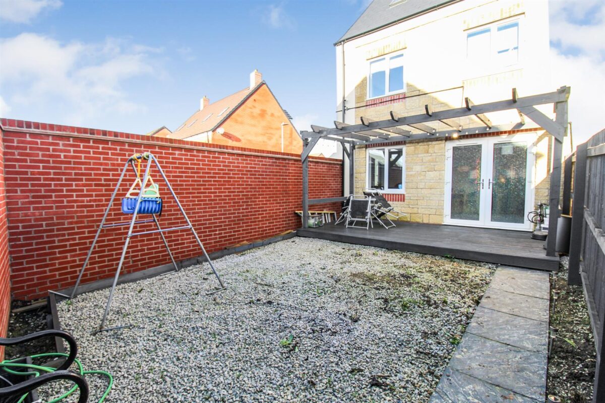 Bowman Road, Weldon, Corby