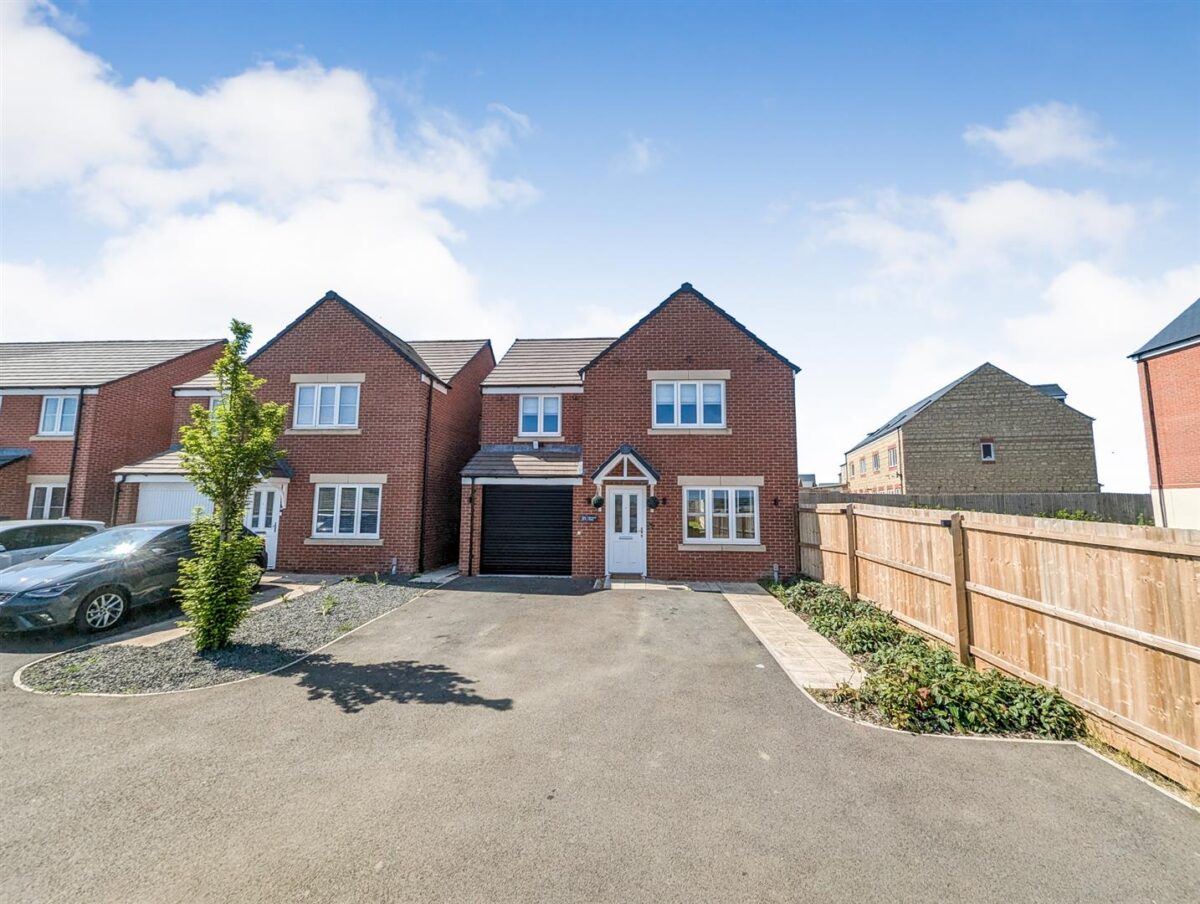 Kennard close, Corby