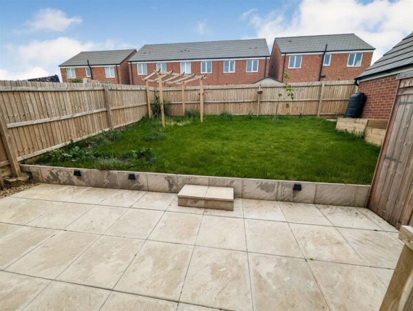 Menzel Road, Weldon, Corby