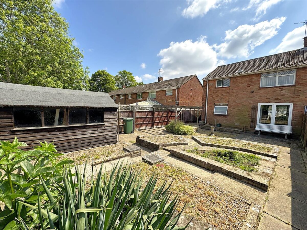 Caythorpe Square, Corby