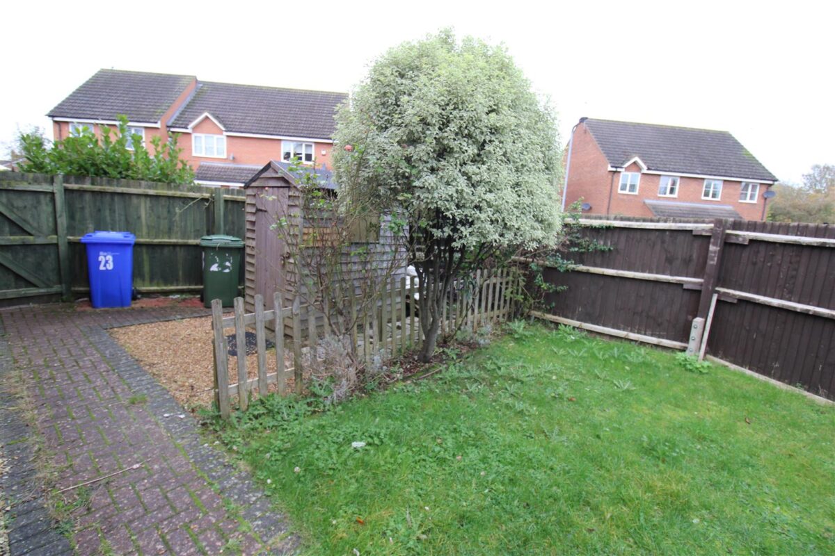 Barth Close, Great Oakley, Corby