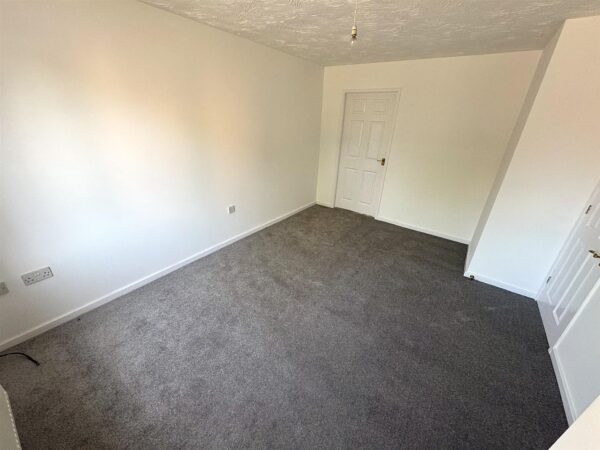 Lowry Close, Corby