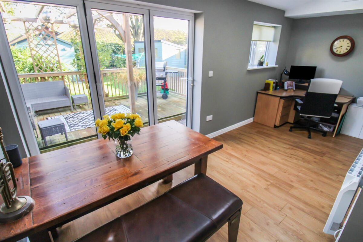 Westfields Road, Corby