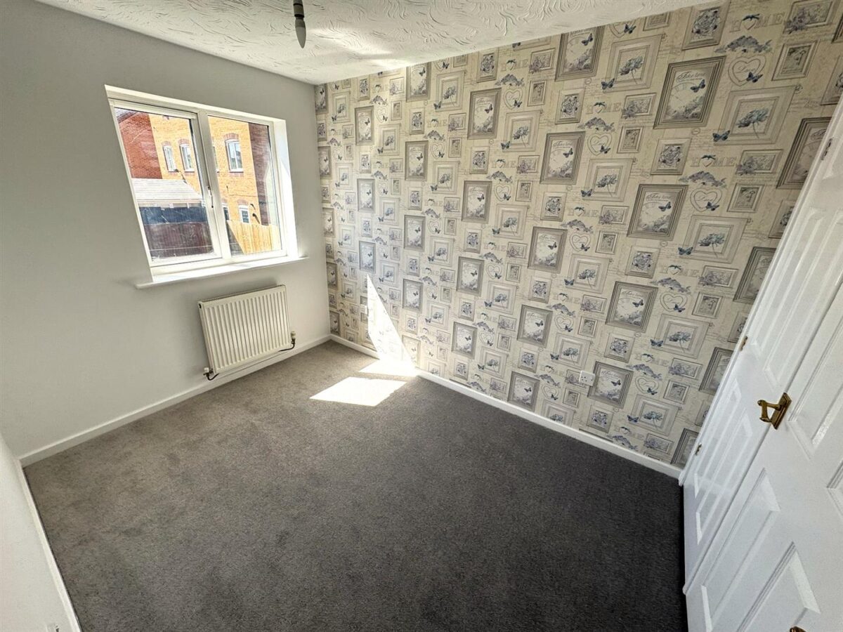 Lowry Close, Corby