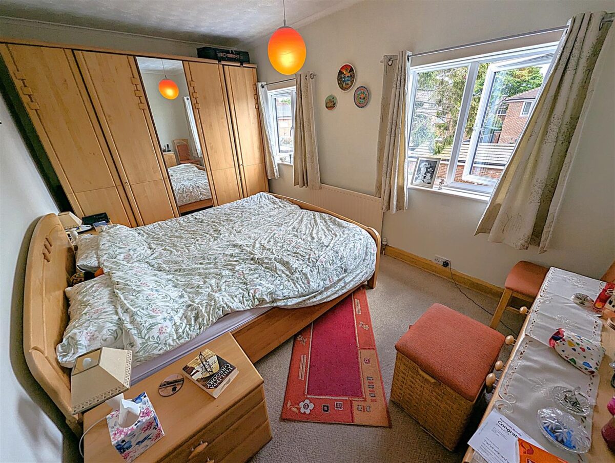 Springfield Grove, Corby