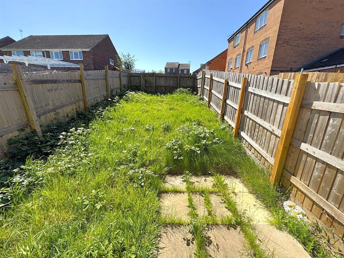 Lowry Close, Corby