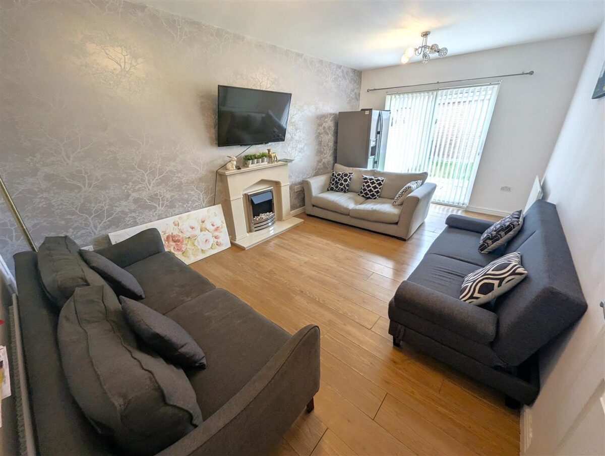 Wren Close, Corby