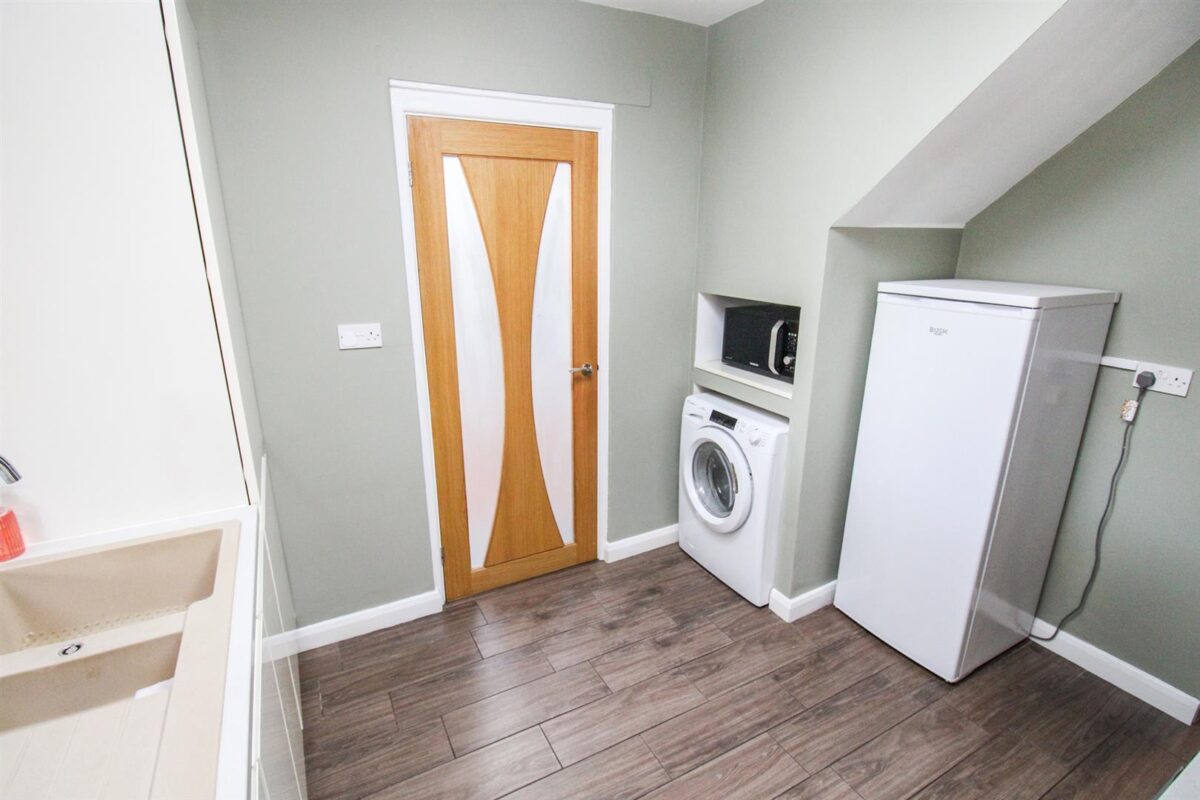 Westfields Road, Corby
