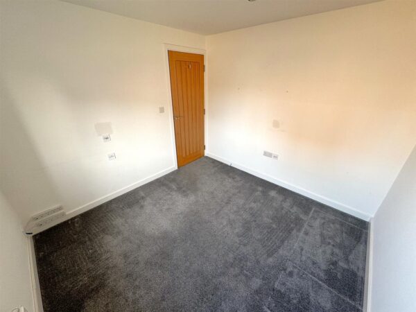 Kennard close, Corby