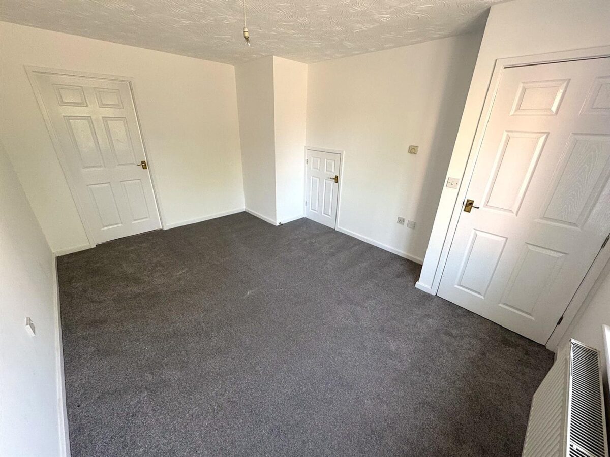 Lowry Close, Corby