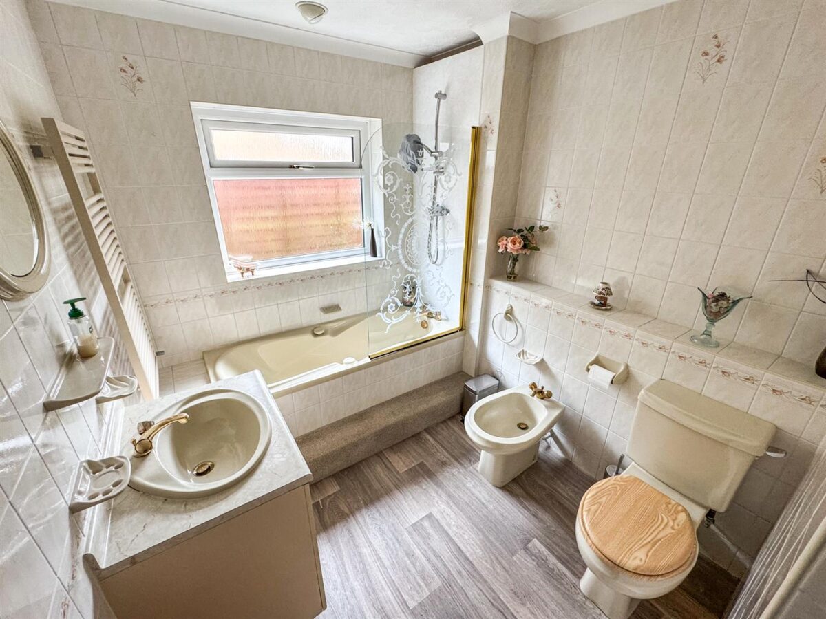Denmark Close, Corby