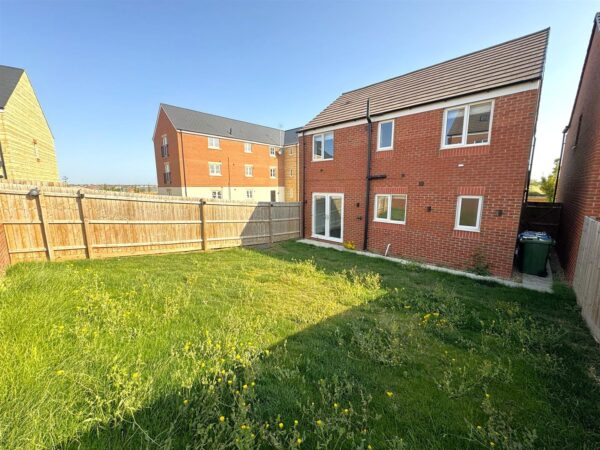 Kennard close, Corby
