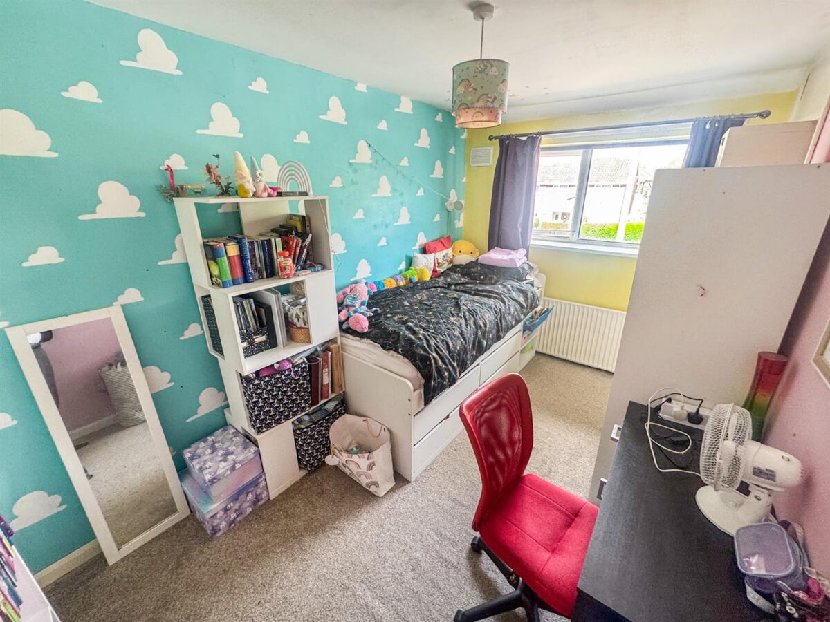 Kingsthorpe Avenue, Corby