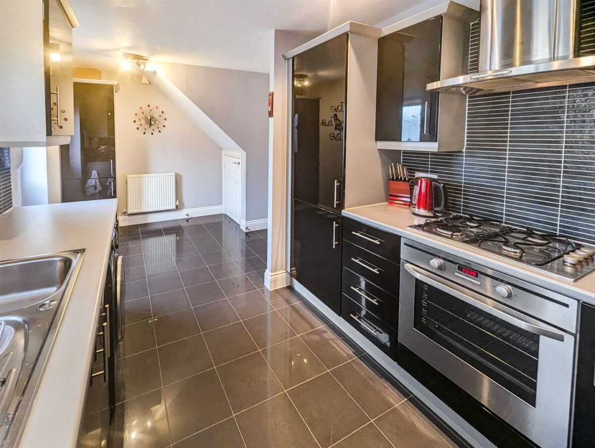 Jackdaw Road, Corby