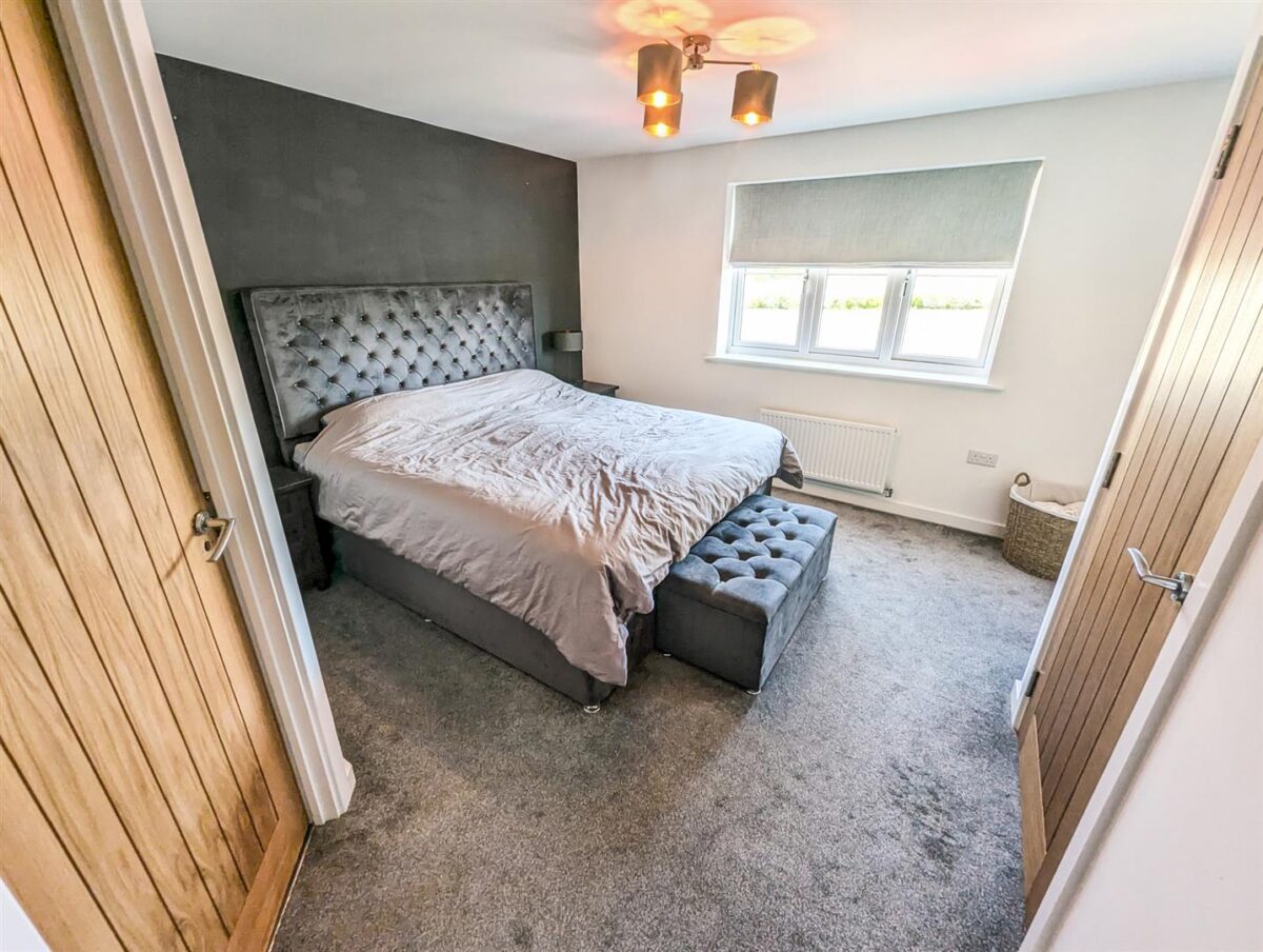 Kennard close, Corby