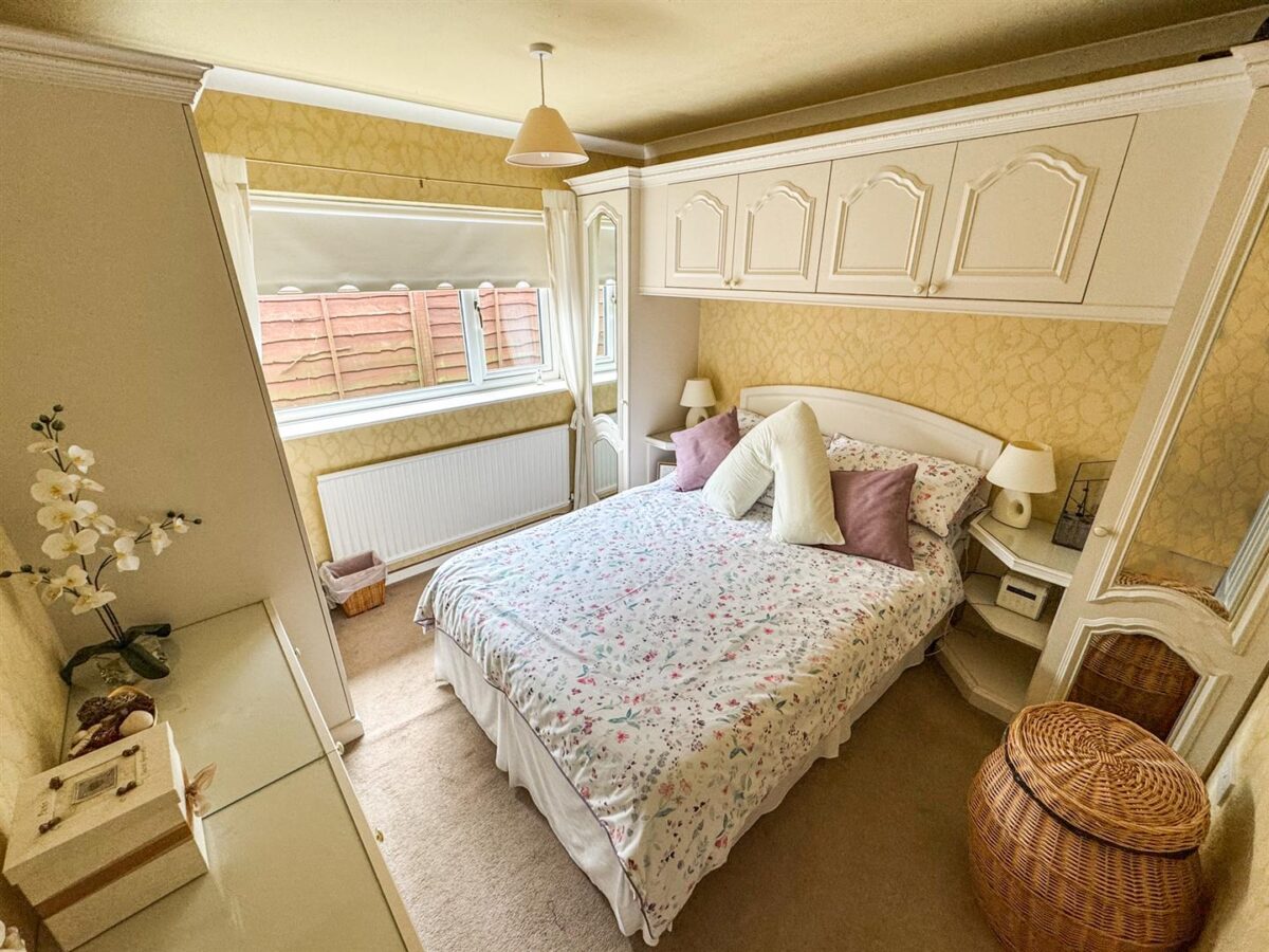 Denmark Close, Corby