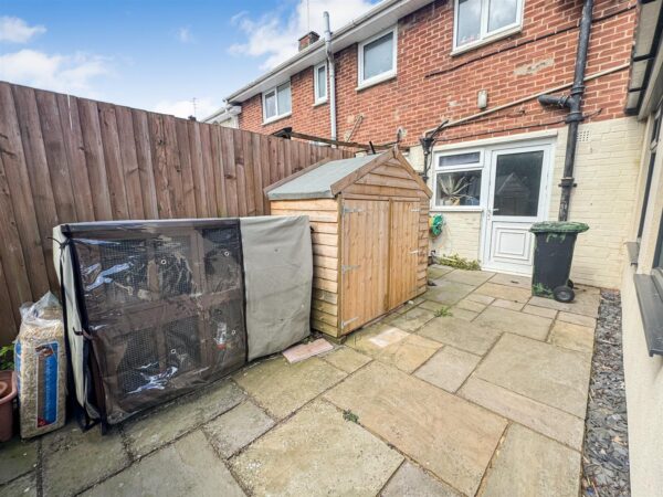 Kingsthorpe Avenue, Corby