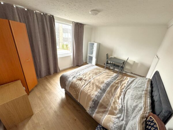 Trent Road, Corby