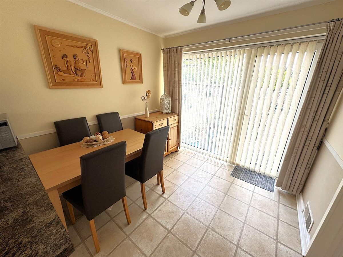 Kensington Walk, Corby