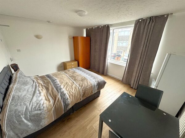 Trent Road, Corby