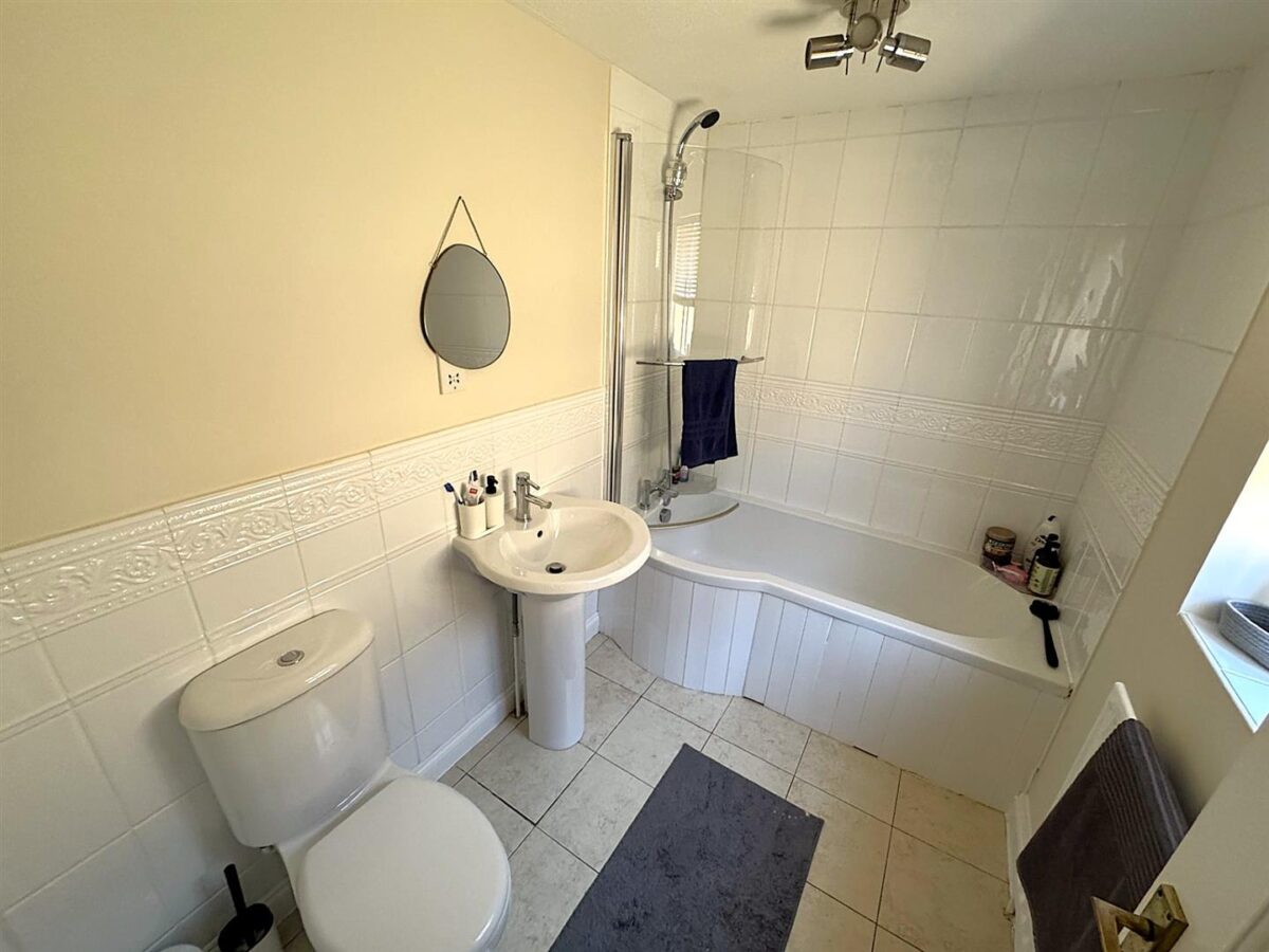 Sycamore Drive, Desborough, Kettering