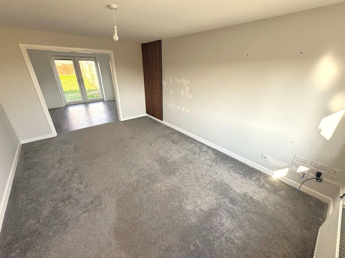 Kennard close, Corby