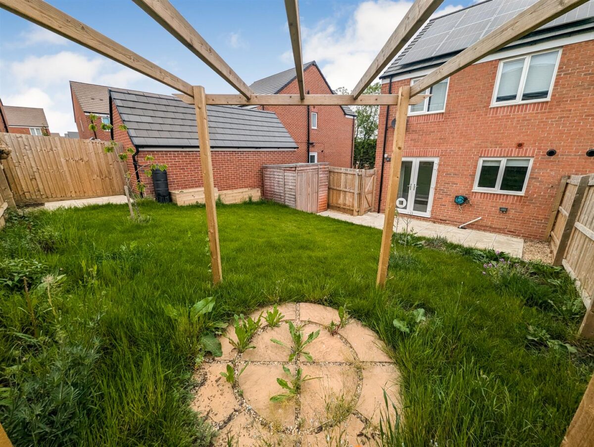 Menzel Road, Weldon, Corby
