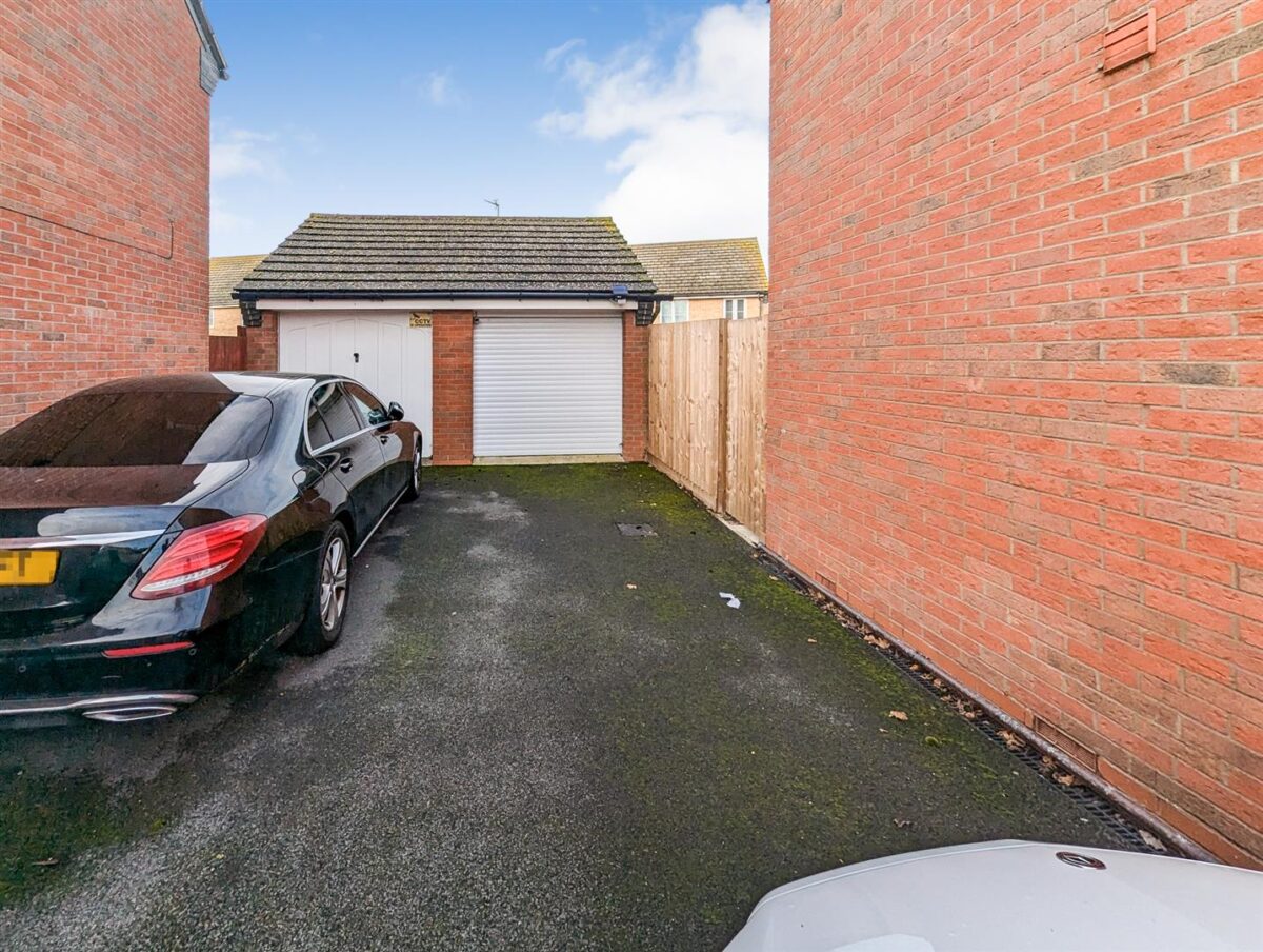Jackdaw Road, Corby