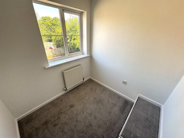 Lowry Close, Corby