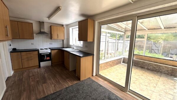 Grieg Walk, Corby