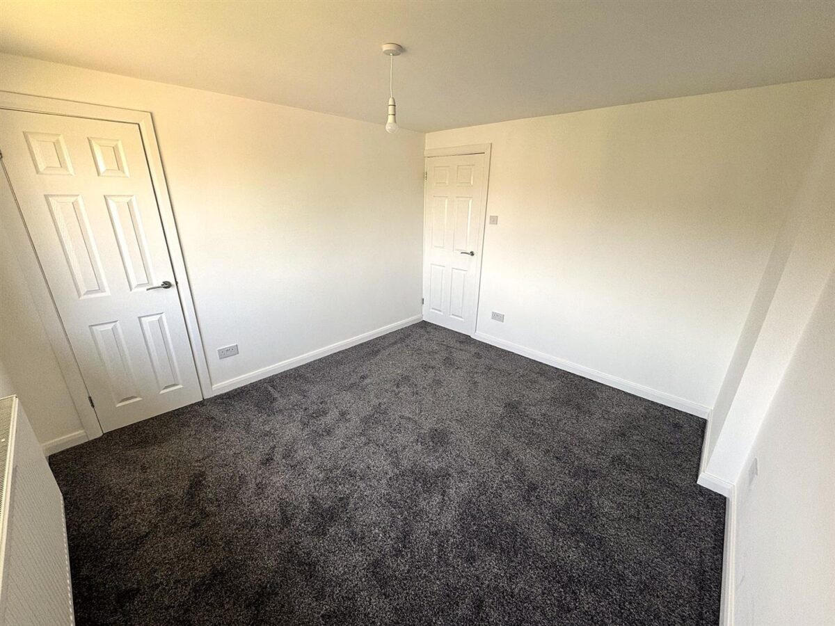 Clovelly Court, Corby