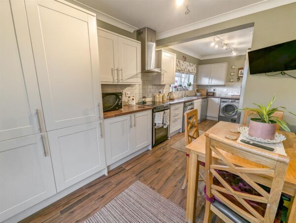 Cambridge avenue, Corby