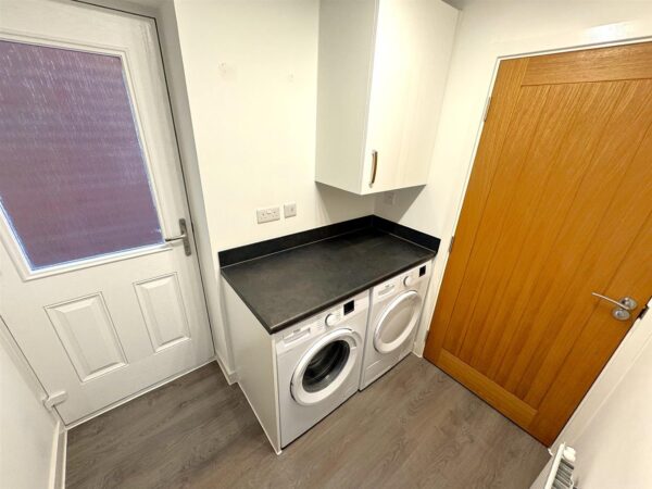 Kennard close, Corby