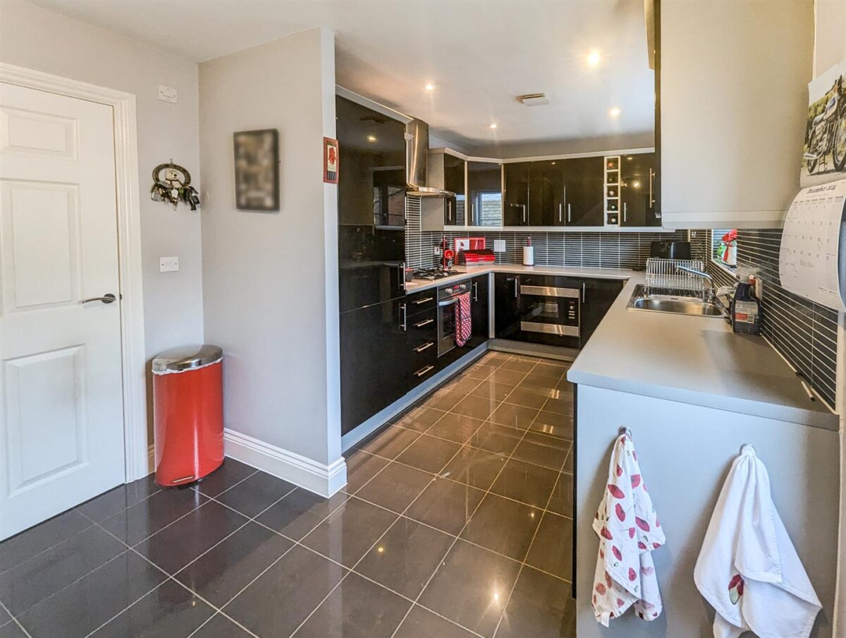 Jackdaw Road, Corby