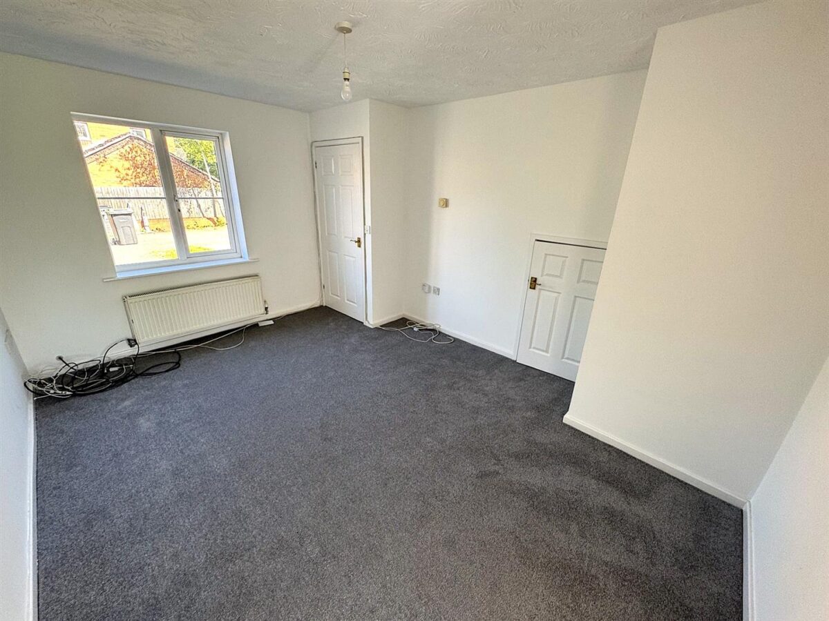 Lowry Close, Corby