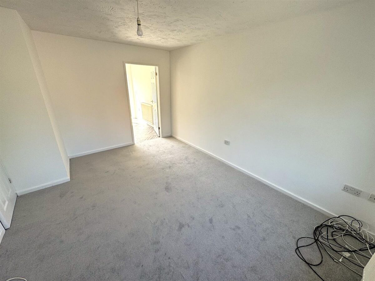 Lowry Close, Corby