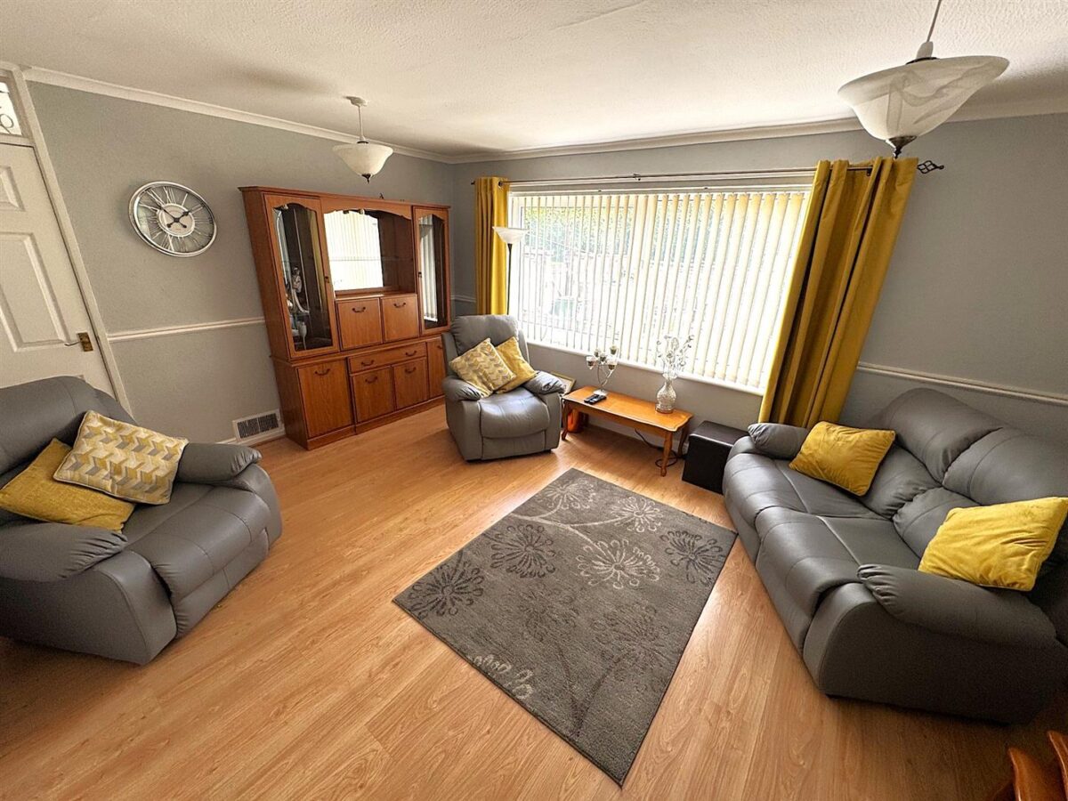 Kensington Walk, Corby
